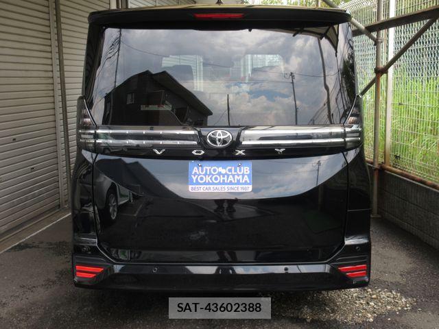Toyota VOXY 2024-06 8317943-28