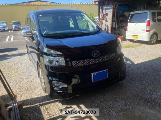 Toyota VOXY 2012-03 8317980-0