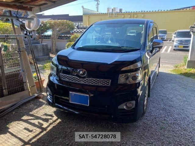 Toyota VOXY 2012-03 8317980-1
