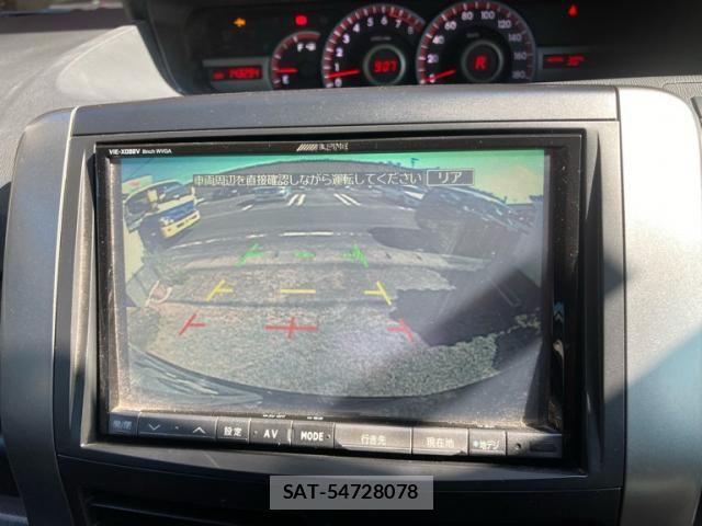 Toyota VOXY 2012-03 8317980-22