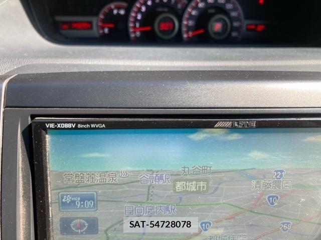 Toyota VOXY 2012-03 8317980-23