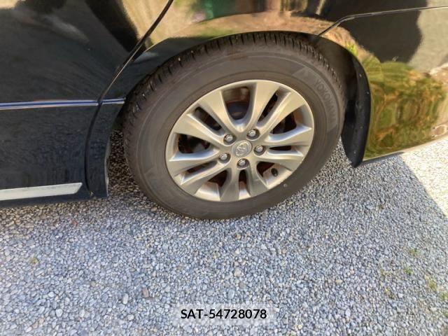 Toyota VOXY 2012-03 8317980-5
