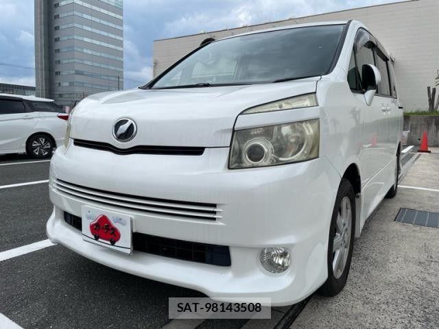 Toyota VOXY 2007-12 8317973-0