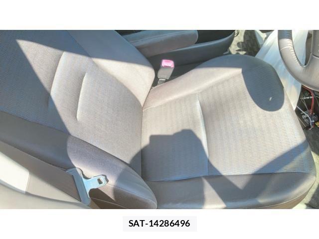 Toyota VOXY 2009-06 8317988-12