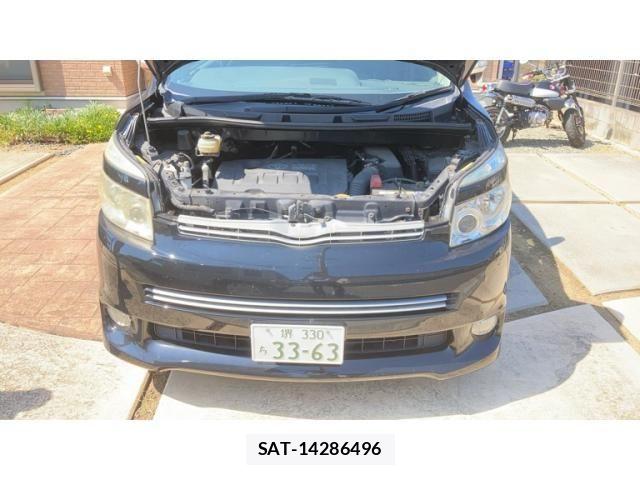 Toyota VOXY 2009-06 8317988-23