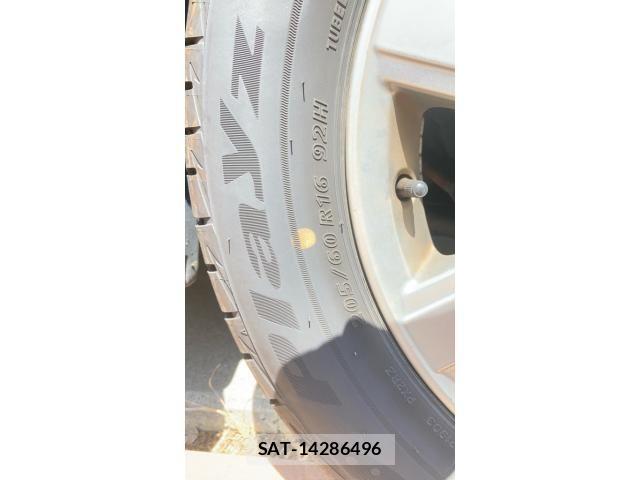 Toyota VOXY 2009-06 8317988-6