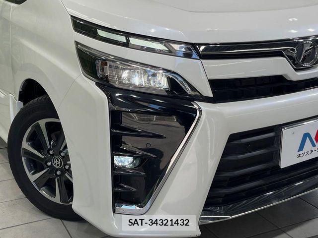 Toyota VOXY 2019-09 8317948-12