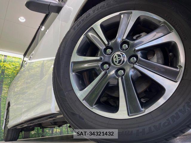 Toyota VOXY 2019-09 8317948-13