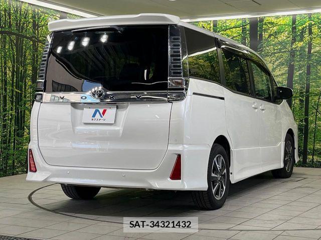 Toyota VOXY 2019-09 8317948-17