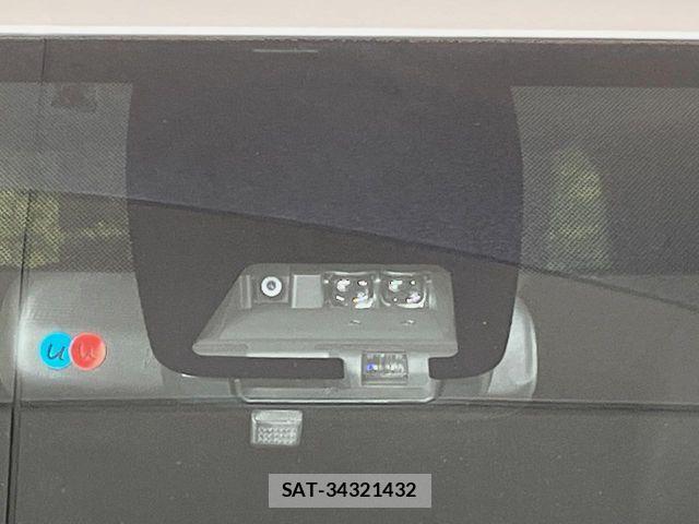 Toyota VOXY 2019-09 8317948-3