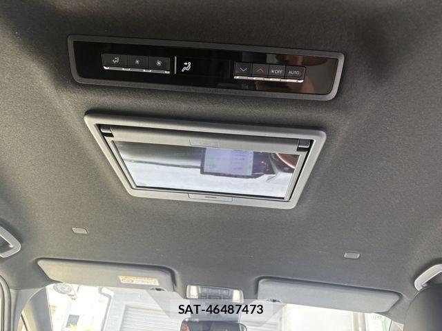 Toyota VOXY 2024-06 8317929-13