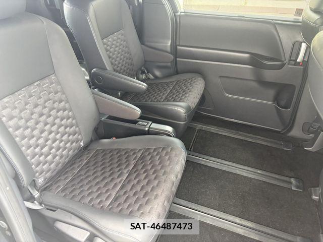 Toyota VOXY 2024-06 8317929-16