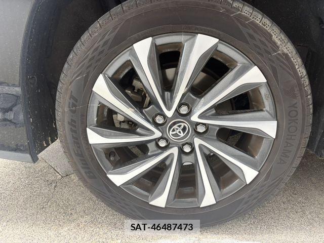 Toyota VOXY 2024-06 8317929-18