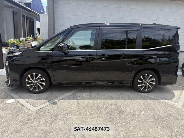 Toyota VOXY 2024-06 8317929-4