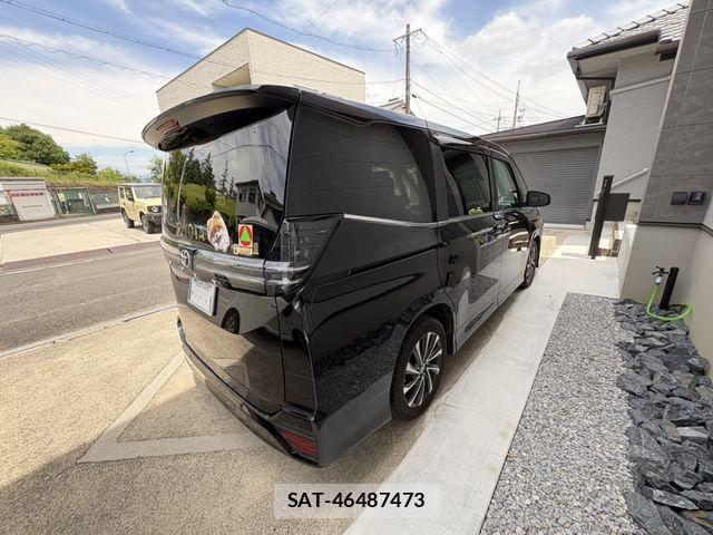 Toyota VOXY 2024-06 8317929-6