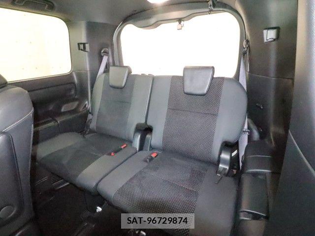 Toyota VOXY 2020-11 8317937-10