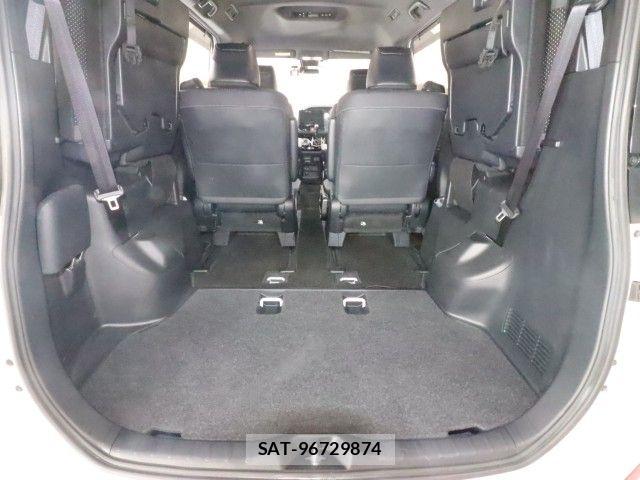 Toyota VOXY 2020-11 8317937-12