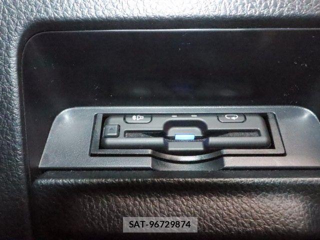 Toyota VOXY 2020-11 8317937-18