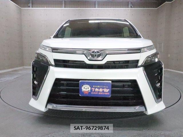 Toyota VOXY 2020-11 8317937-25