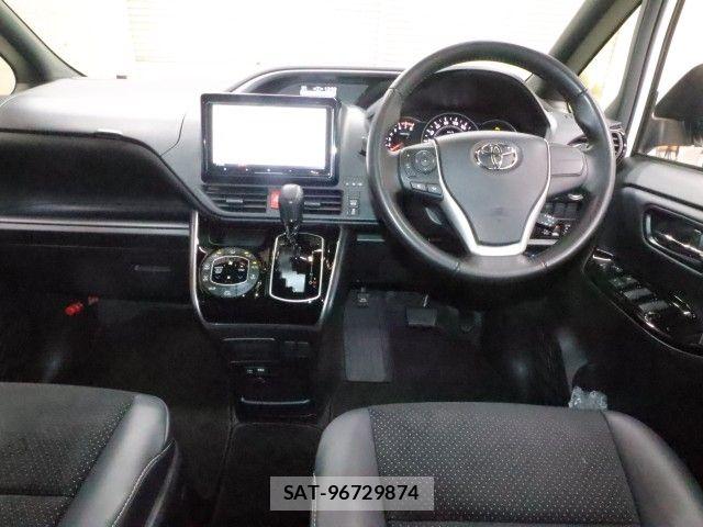 Toyota VOXY 2020-11 8317937-2
