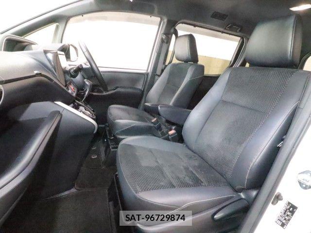 Toyota VOXY 2020-11 8317937-6
