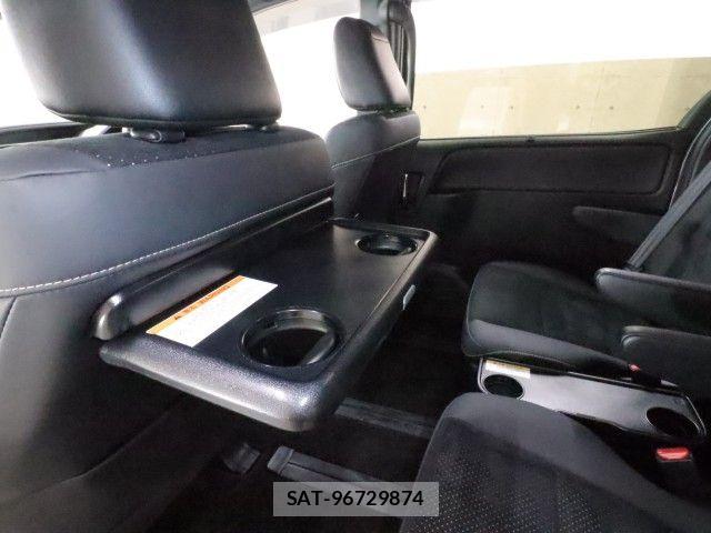 Toyota VOXY 2020-11 8317937-8