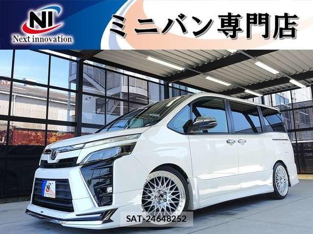 Toyota VOXY 2018-12 8317941-0
