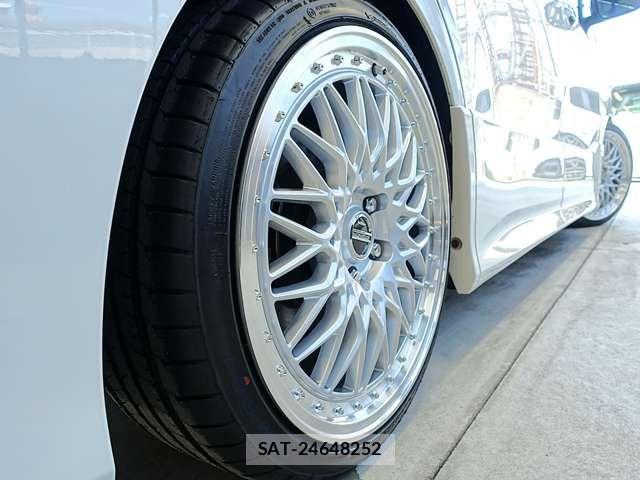 Toyota VOXY 2018-12 8317941-10