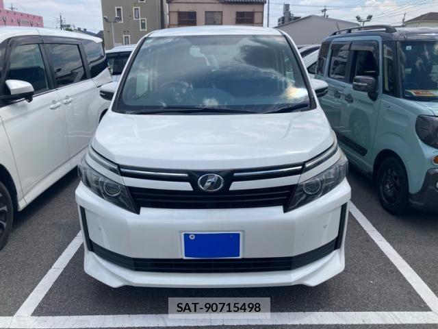 Toyota VOXY 2015-09 8317970-0