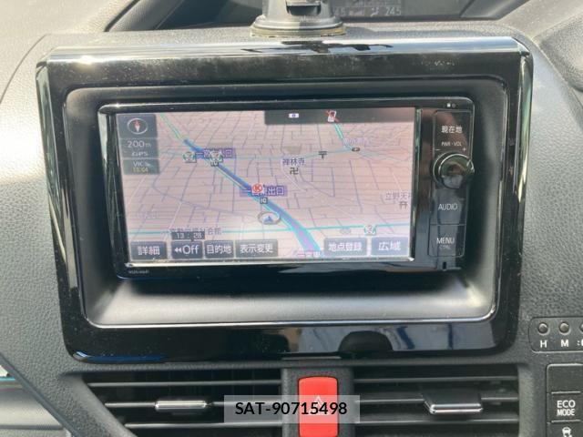 Toyota VOXY 2015-09 8317970-12