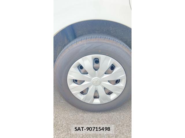 Toyota VOXY 2015-09 8317970-15