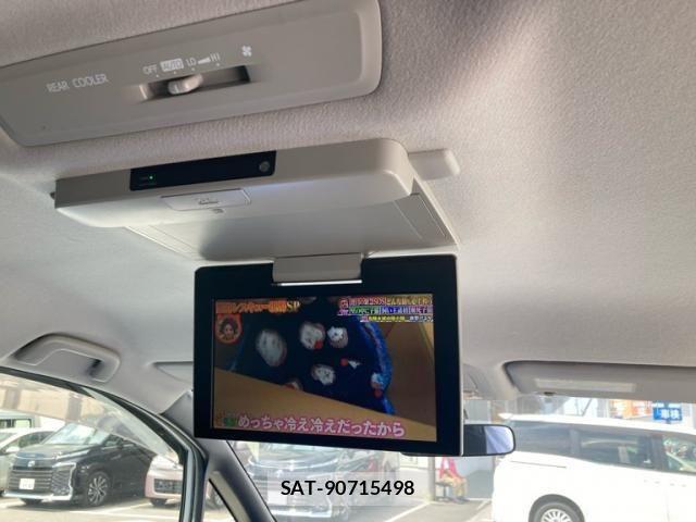 Toyota VOXY 2015-09 8317970-7