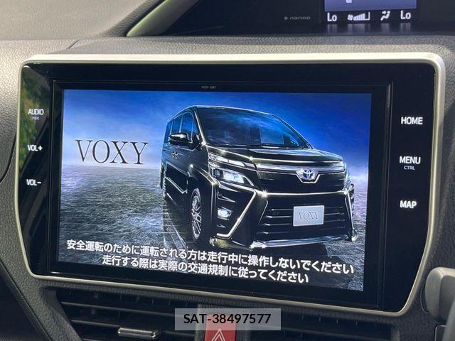 Toyota VOXY 2021-09 8317935-4