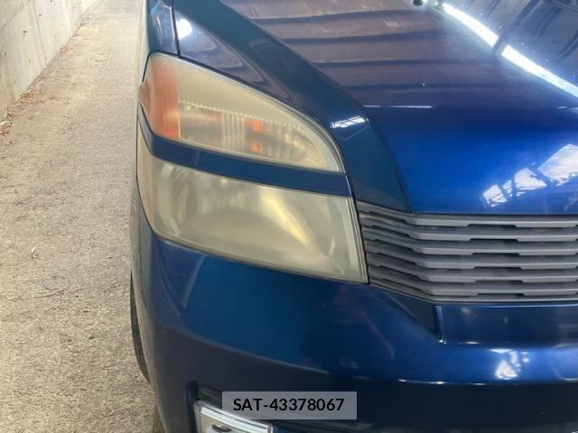 Toyota VOXY 2003-08 8317982-2