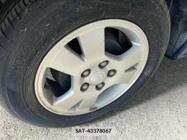 Toyota VOXY 2003-08 8317982-8
