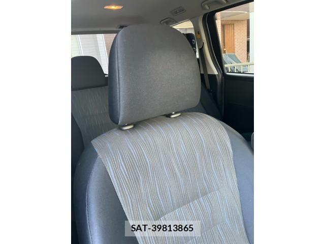 Toyota VOXY 2011-06 8317981-14