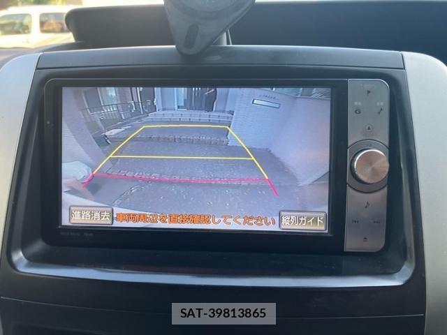 Toyota VOXY 2011-06 8317981-20