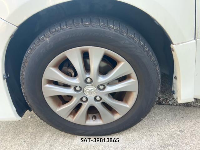 Toyota VOXY 2011-06 8317981-2