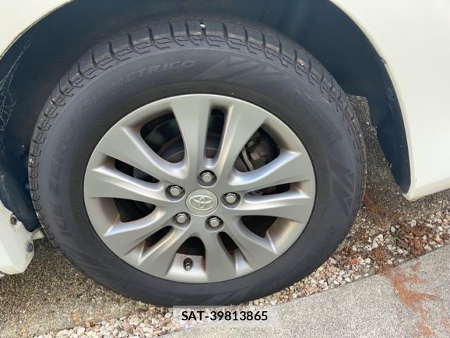 Toyota VOXY 2011-06 8317981-3