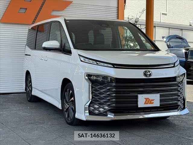 Toyota VOXY 2023-06 8317934-9