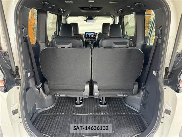 Toyota VOXY 2023-06 8317934-20