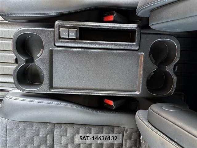 Toyota VOXY 2023-06 8317934-24