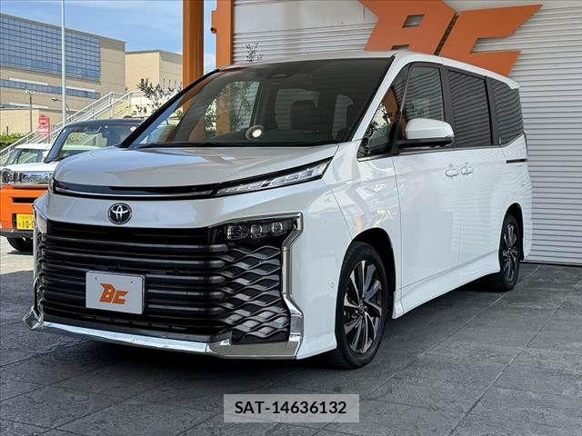 Toyota VOXY 2023-06 8317934-7