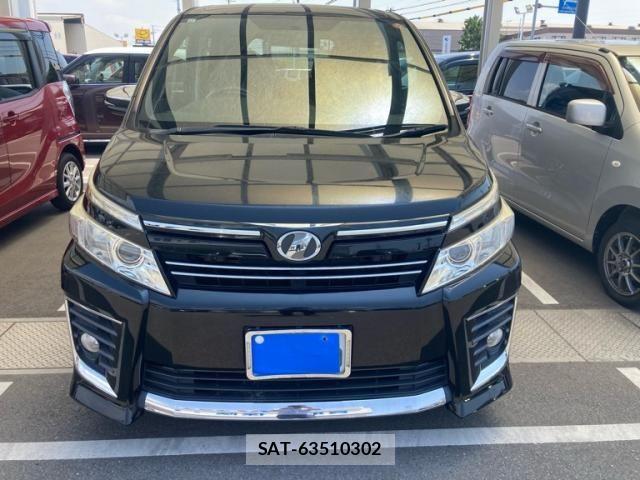 Toyota VOXY 2015-12 8317968-1