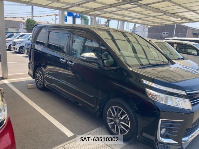 Toyota VOXY 2015-12 8317968-3