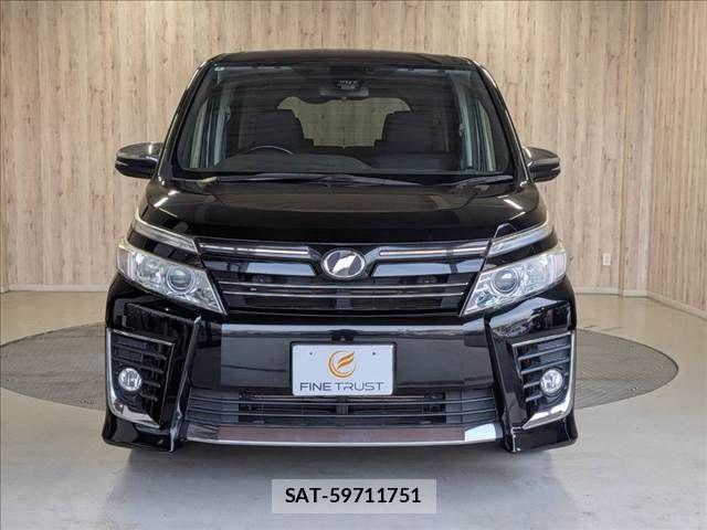 Toyota VOXY 2016-06 8317965-16
