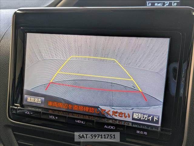 Toyota VOXY 2016-06 8317965-5