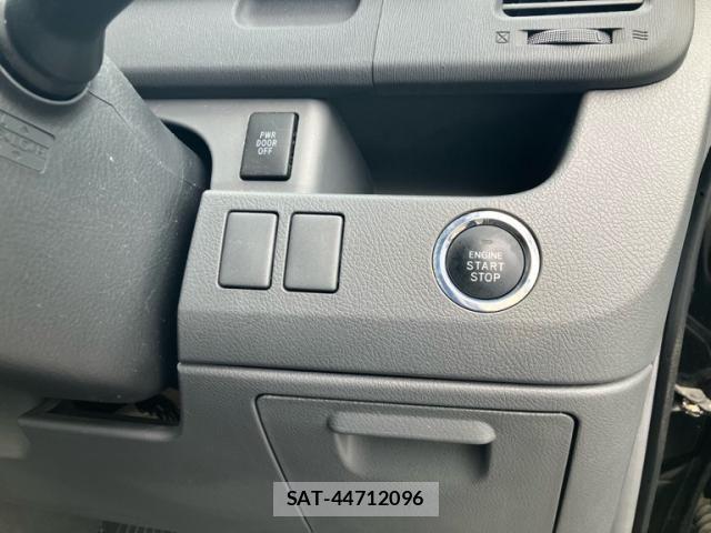 Toyota VOXY 2007-07 8317969-17