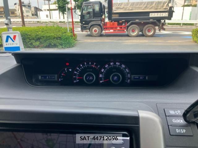Toyota VOXY 2007-07 8317969-1