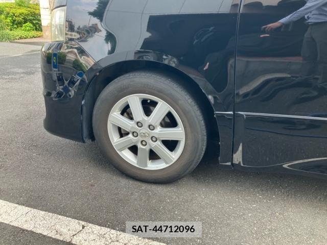 Toyota VOXY 2007-07 8317969-6